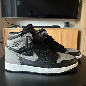 Air Jordan 1 Retro High OG 'Shadow' 2018